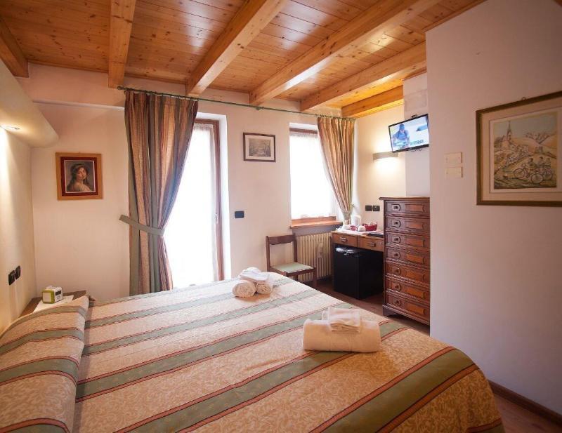 Hotel Stella Alpina Falcade Exterior photo