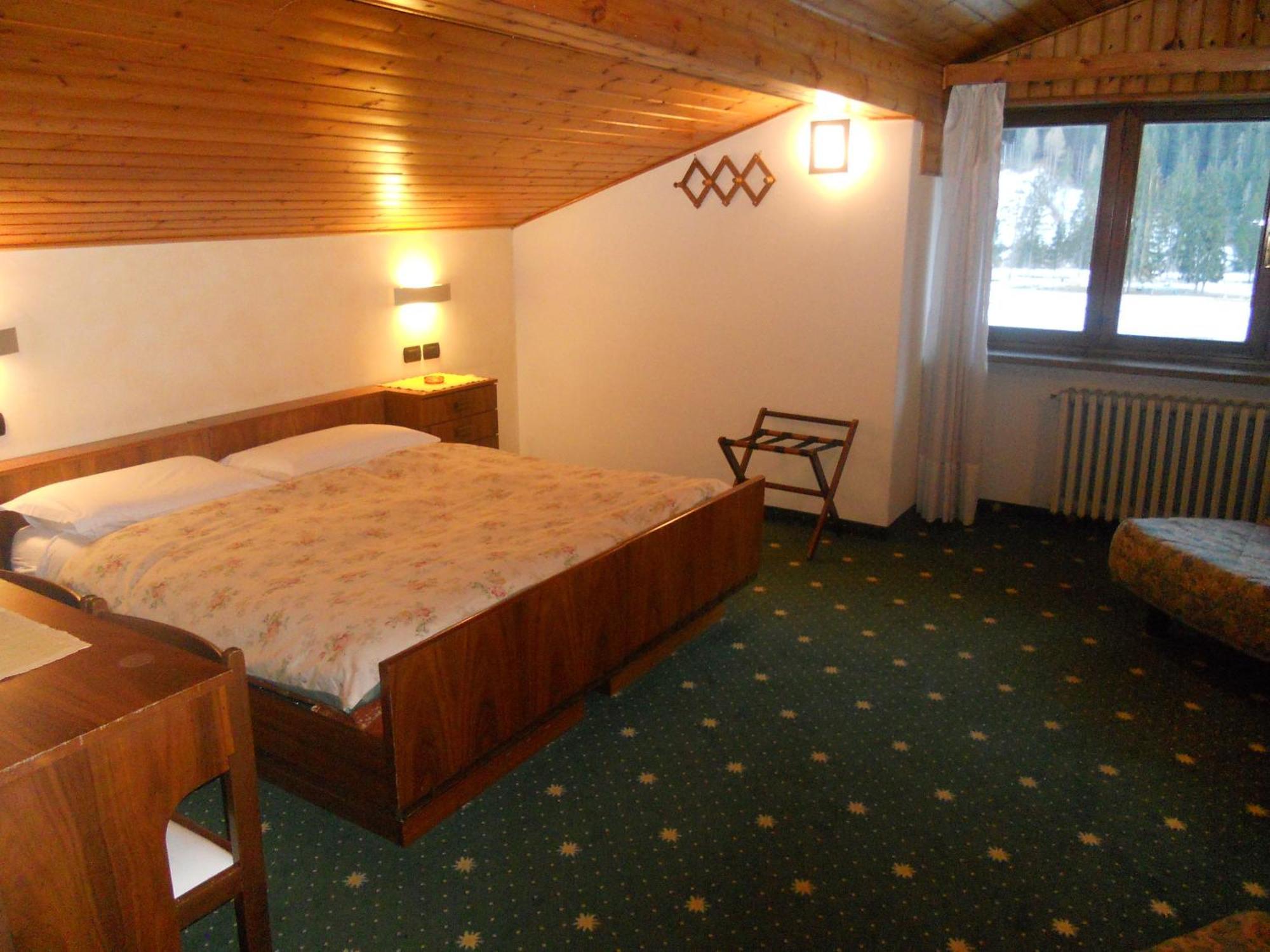 Hotel Stella Alpina Falcade Exterior photo